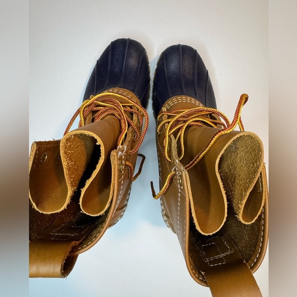 L.L.Bean Women's Bean Boots, 8" Insulated Sz 7 - Picture 4 of 6